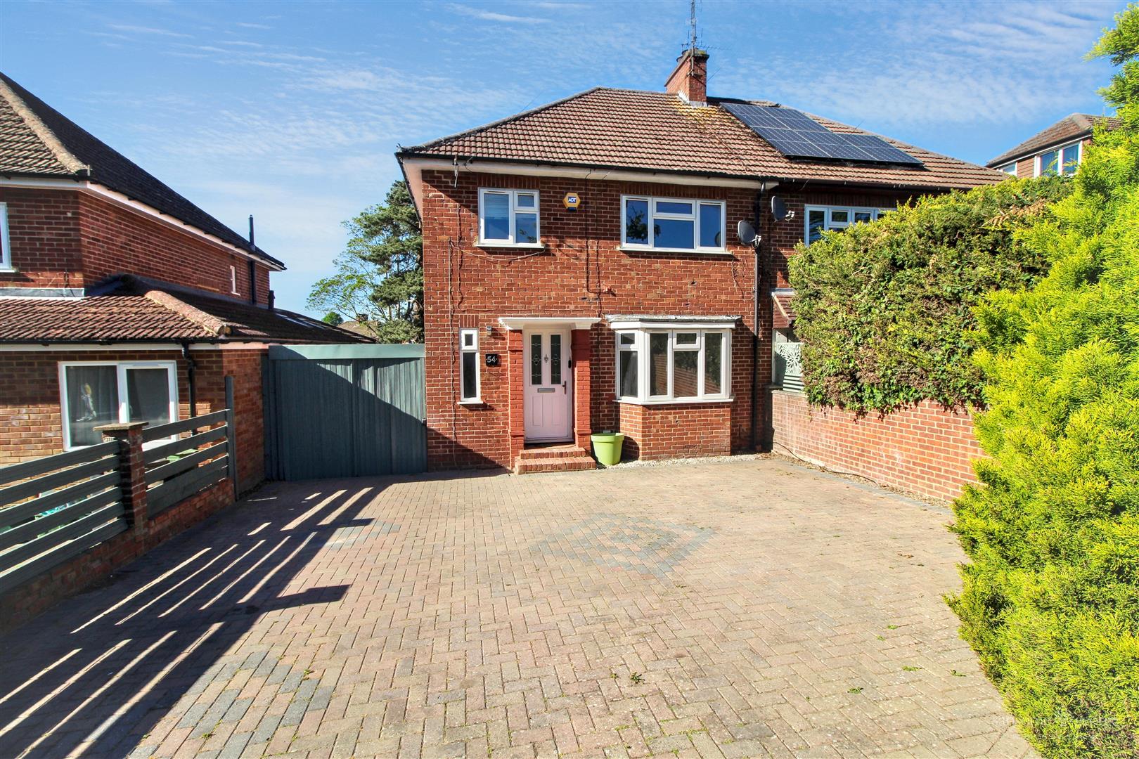 3 bed property in City Road, Reading
